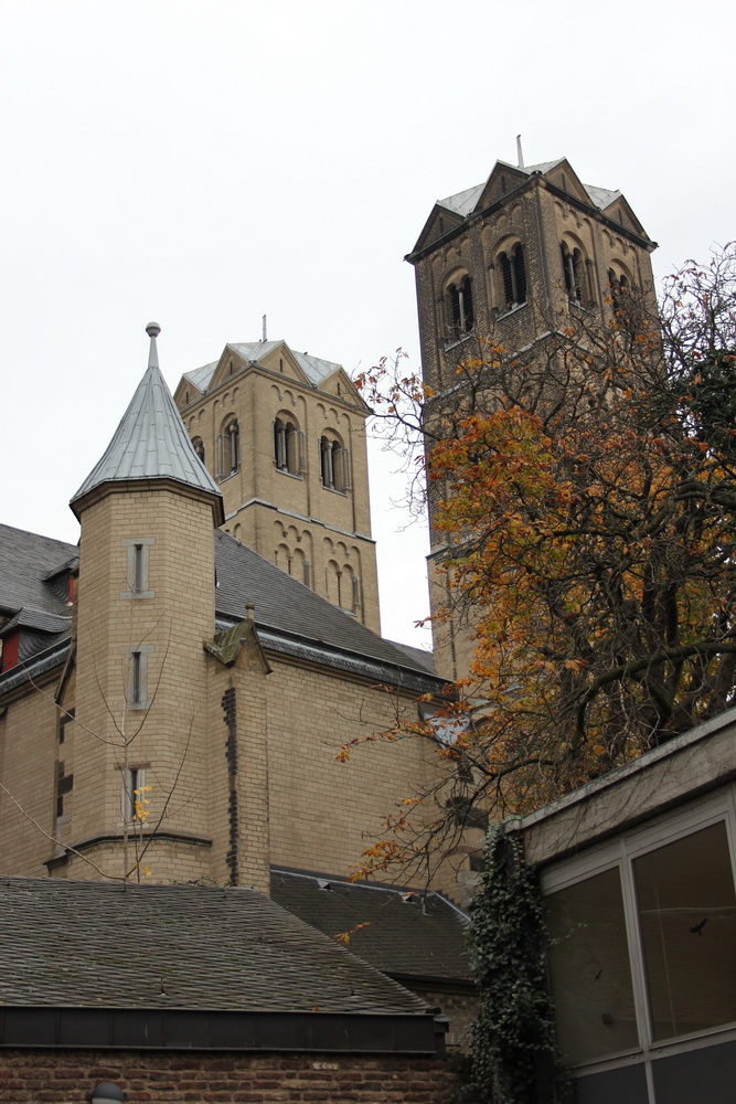 Gesteine an Kölner Kirchen Tour Rheinland Pilgern